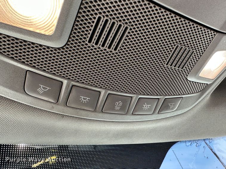 image for item LT9342 2019 Ford F250 Super Duty  Crew Cab pickup truck