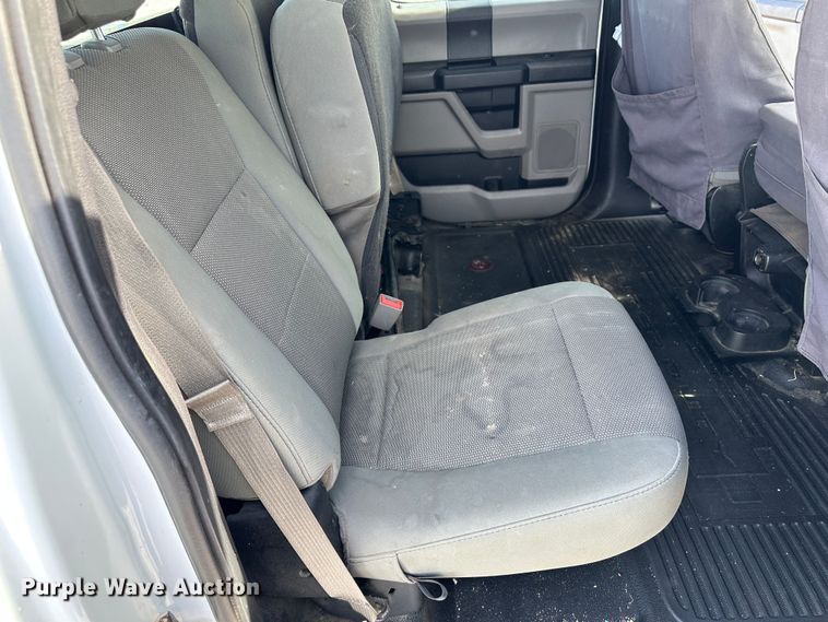 image for item LT9342 2019 Ford F250 Super Duty  Crew Cab pickup truck