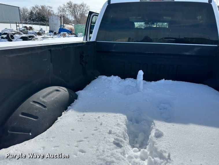 image for item LT9342 2019 Ford F250 Super Duty  Crew Cab pickup truck