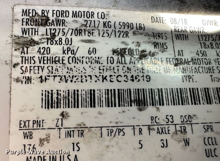 image for item LT9342 2019 Ford F250 Super Duty  Crew Cab pickup truck