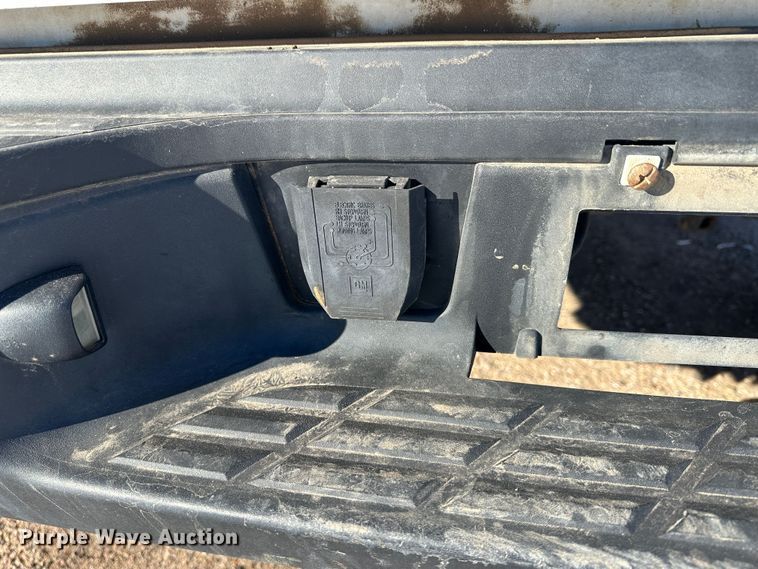 image for item LT9360 2013 Chevrolet Silverado 2500HD  Crew Cab pickup truck