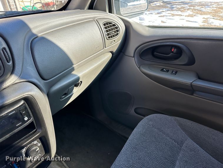 image for item LT9362 2004 Chevrolet TrailBlazer  SUV