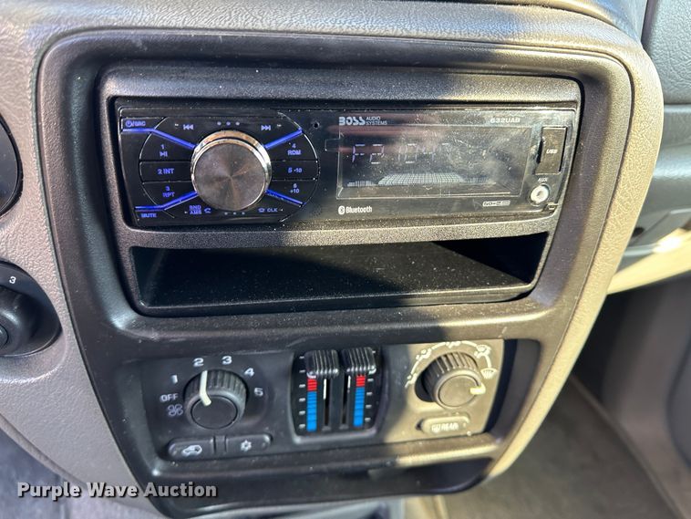 image for item LT9362 2004 Chevrolet TrailBlazer  SUV