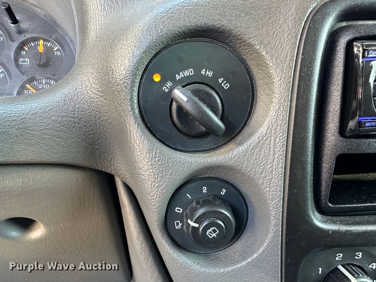 image for item LT9362 2004 Chevrolet TrailBlazer  SUV