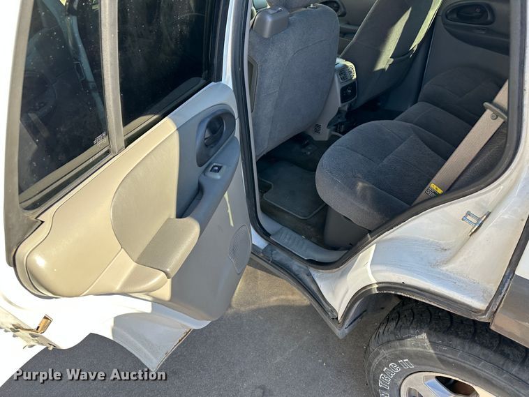 image for item LT9362 2004 Chevrolet TrailBlazer  SUV