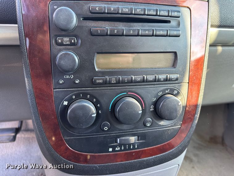 image for item LT9363 2005 Chevrolet Uplander  van