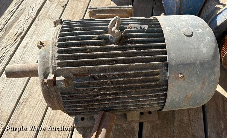 image for item LT9364 (24) electric motors