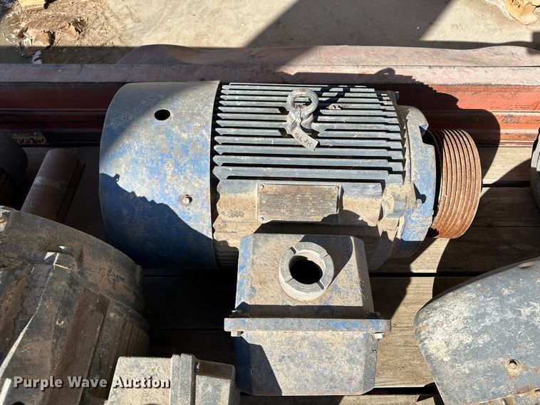 image for item LT9364 (24) electric motors