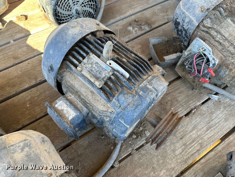 image for item LT9364 (24) electric motors