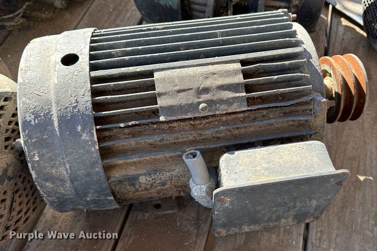 image for item LT9364 (24) electric motors