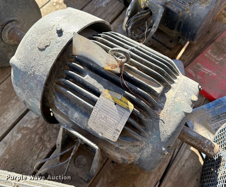 image for item LT9364 (24) electric motors