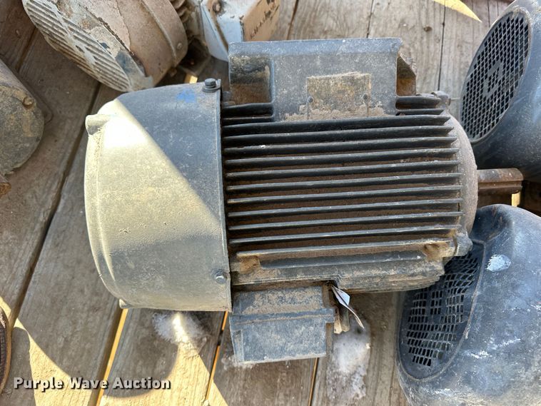 image for item LT9364 (24) electric motors