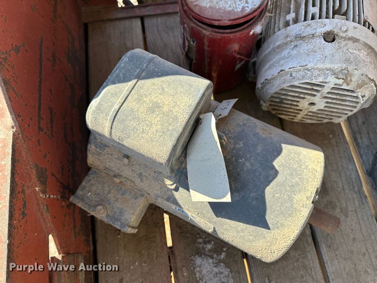 image for item LT9364 (24) electric motors