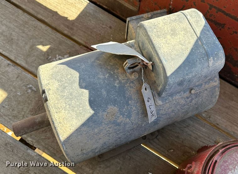 image for item LT9364 (24) electric motors