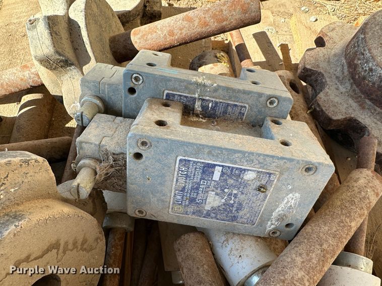 image for item LT9365 Tools