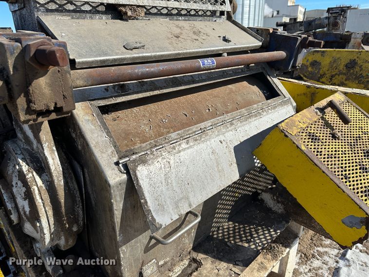 image for item LT9367 (5) flaker rollers