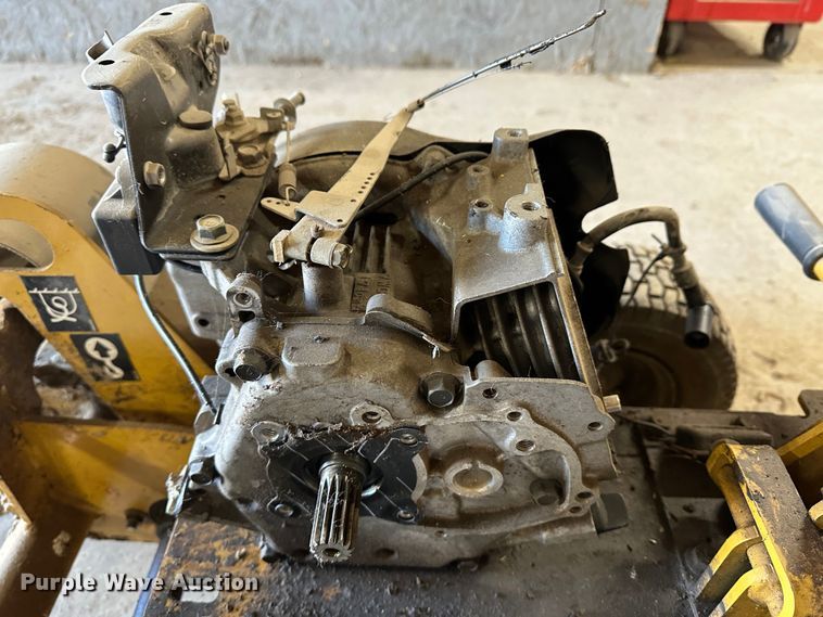 image for item LT9381 2004 Vermeer RT60  trencher