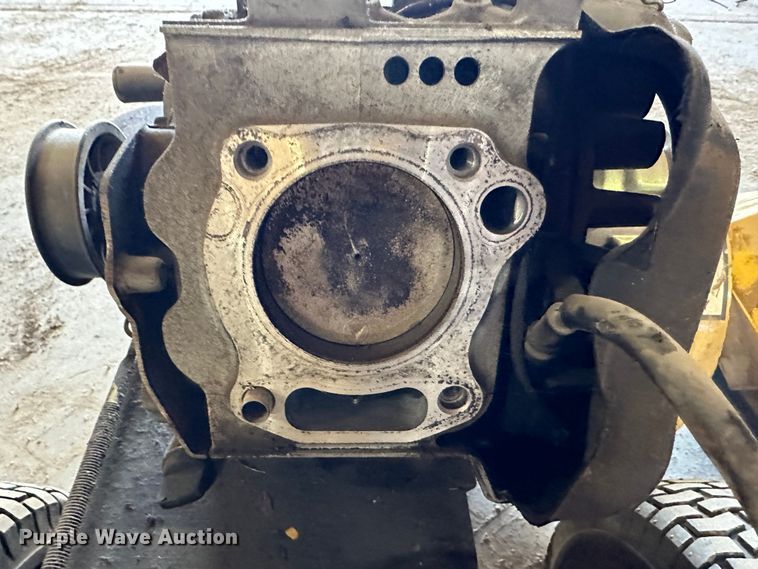 image for item LT9381 2004 Vermeer RT60  trencher