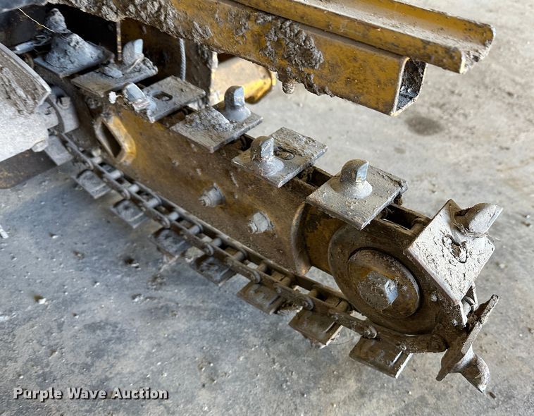 image for item LT9381 2004 Vermeer RT60  trencher