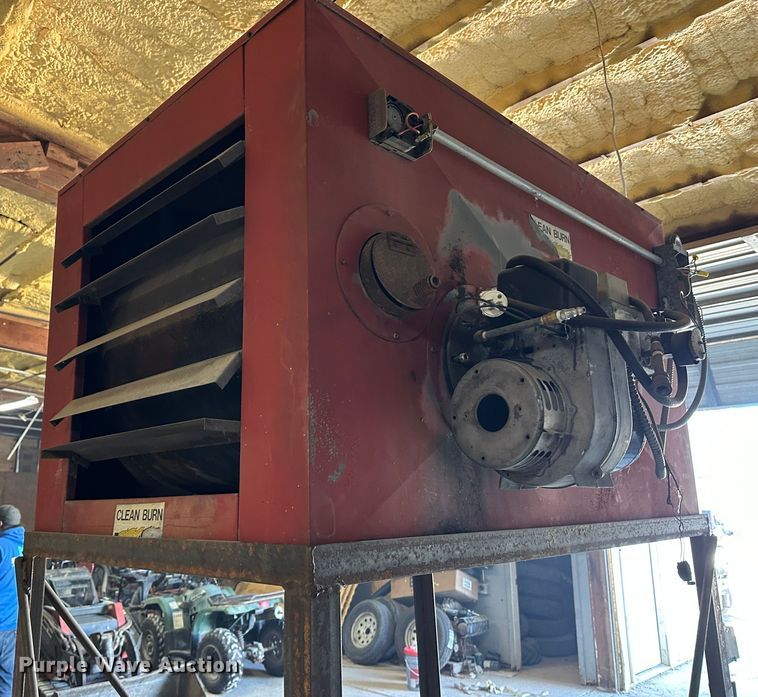 image for item LT9382 1986 Clean Energy CB86BH  oil burner