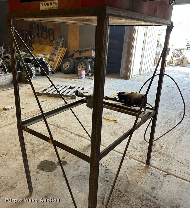 image for item LT9382 1986 Clean Energy CB86BH  oil burner