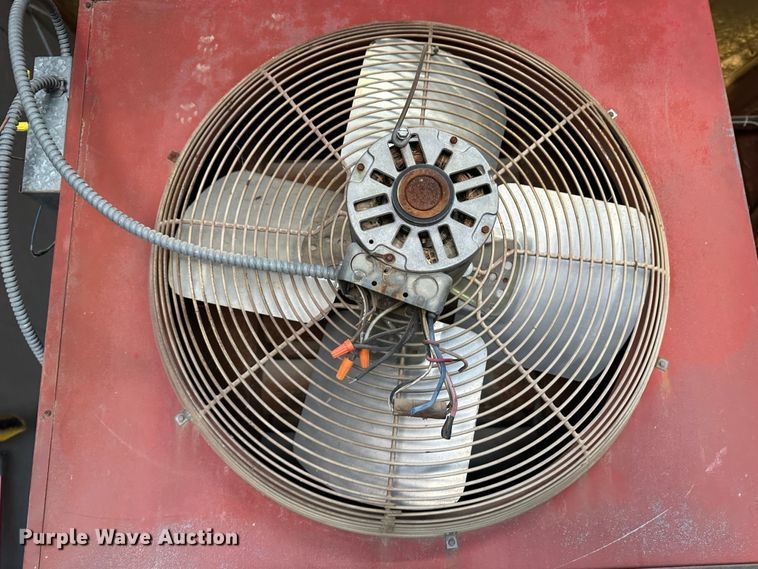 image for item LT9382 1986 Clean Energy CB86BH  oil burner