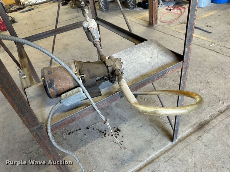 image for item LT9382 1986 Clean Energy CB86BH  oil burner