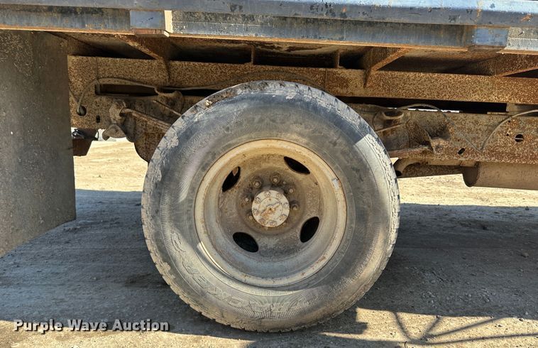 image for item LT9384 1986 Ford F350  flatbed pickup truck