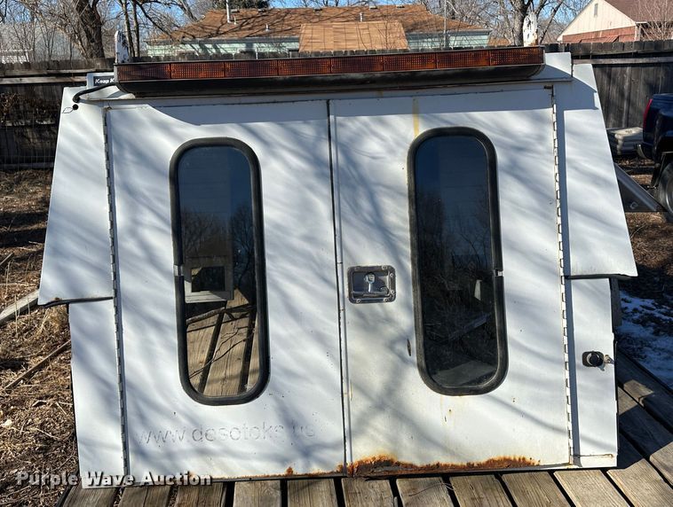 image for item LT9385 Truck bed topper