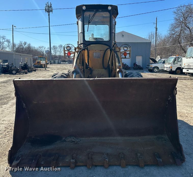 image for item LT9386 John Deere 646A  wheel loader