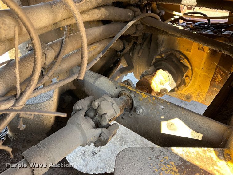 image for item LT9386 John Deere 646A  wheel loader