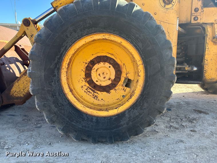 image for item LT9386 John Deere 646A  wheel loader