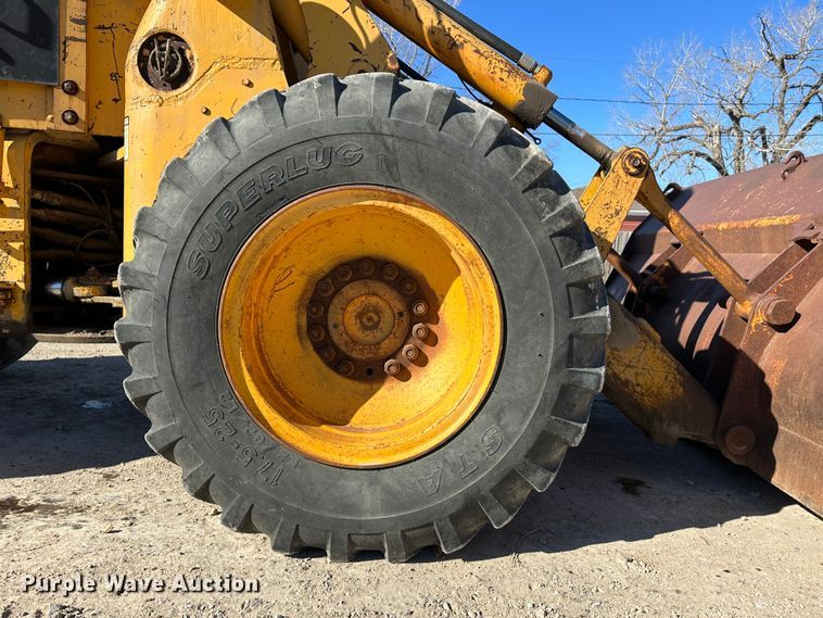 image for item LT9386 John Deere 646A  wheel loader