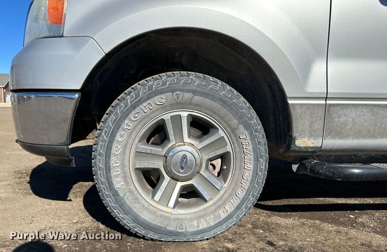 image for item LT9414 2006 Ford F150  SuperCrew pickup truck