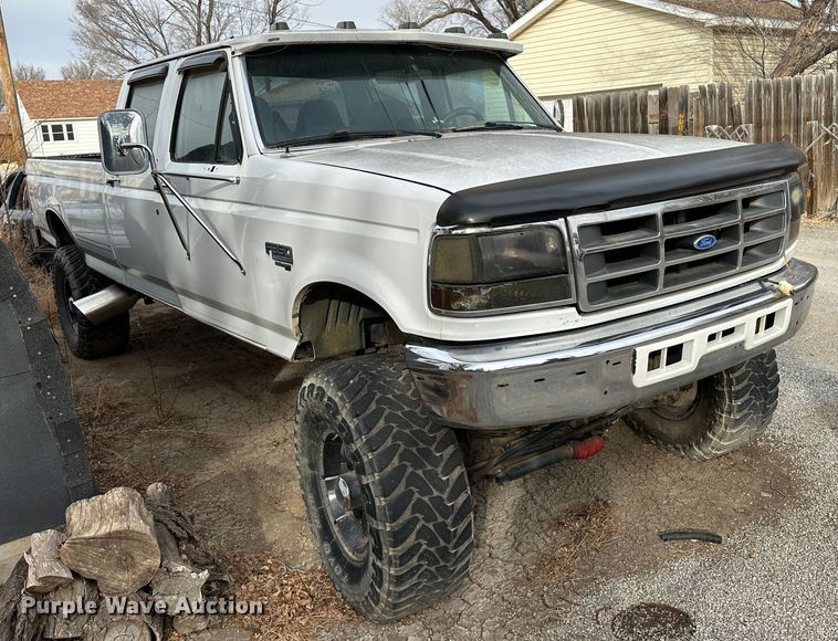 image for item LT9419 1997 Ford F350  Crew Cab pickup truck