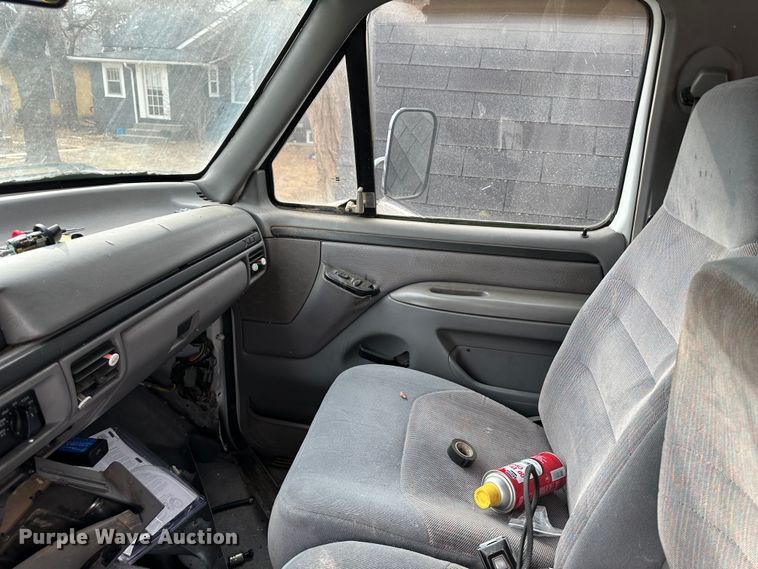 image for item LT9419 1997 Ford F350  Crew Cab pickup truck