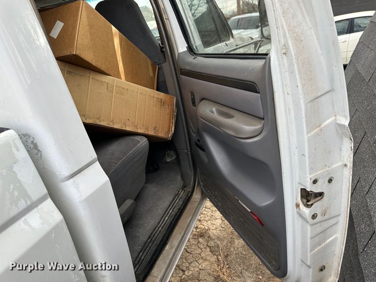 image for item LT9419 1997 Ford F350  Crew Cab pickup truck