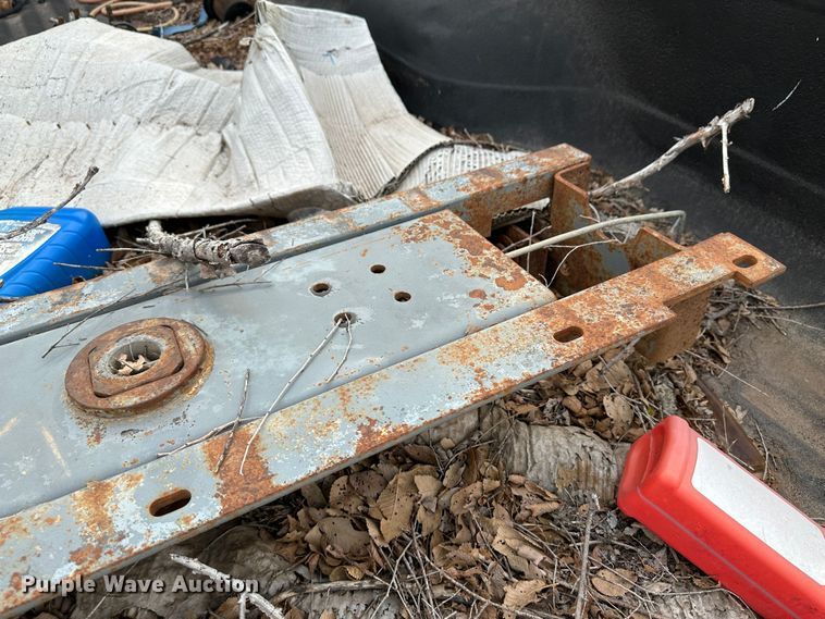 image for item LT9419 1997 Ford F350  Crew Cab pickup truck