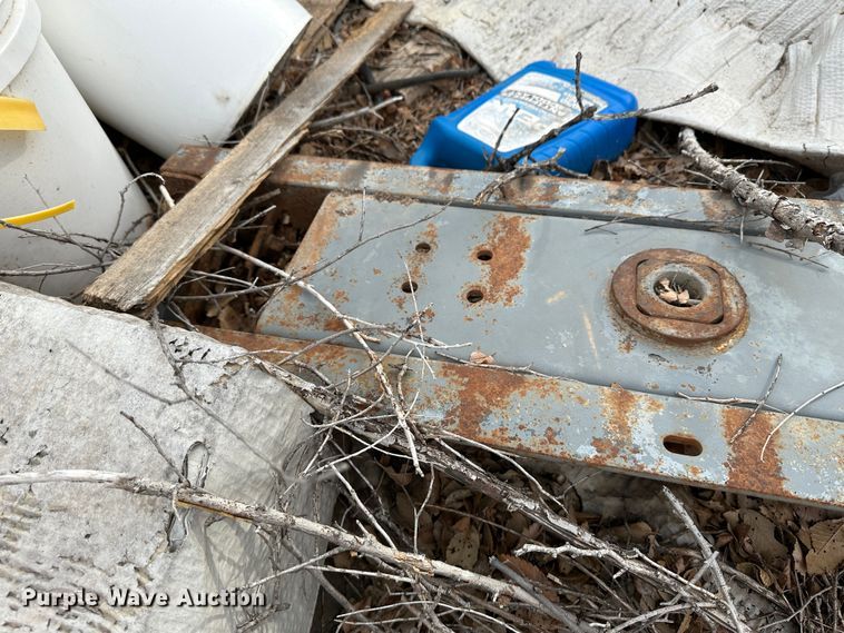 image for item LT9419 1997 Ford F350  Crew Cab pickup truck