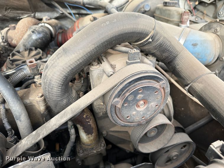 image for item LT9419 1997 Ford F350  Crew Cab pickup truck