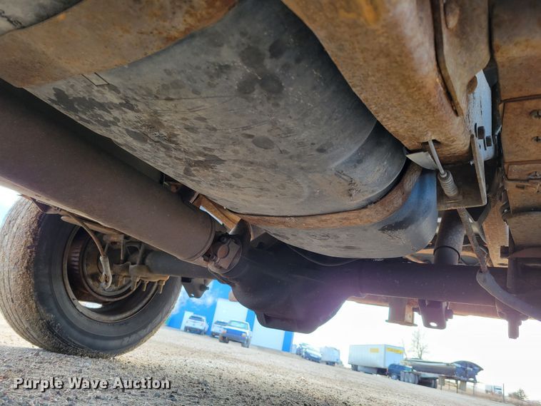 image for item LX9289 1993 Dodge Dakota LE  Club Cab pickup truck