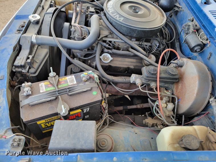 image for item LX9289 1993 Dodge Dakota LE  Club Cab pickup truck