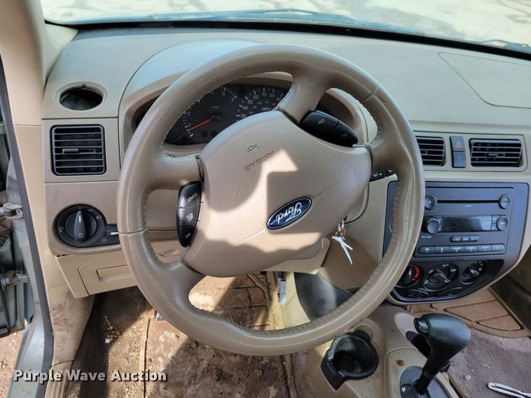 image for item LX9290 2006 Ford Focus ZX4 SE