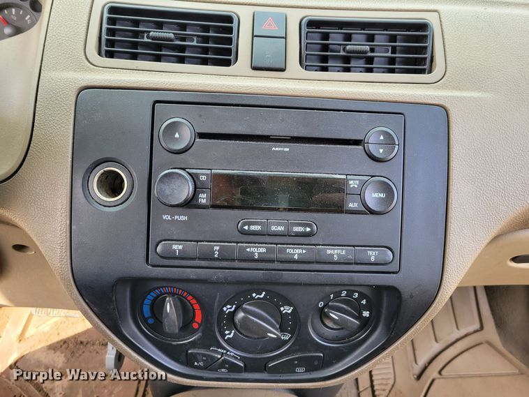 image for item LX9290 2006 Ford Focus ZX4 SE