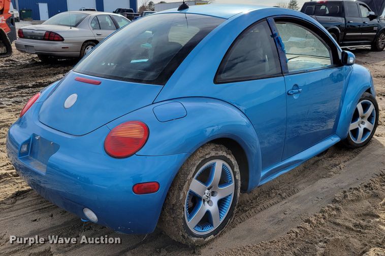 image for item LX9292 2004 Volkswagen New Beetle