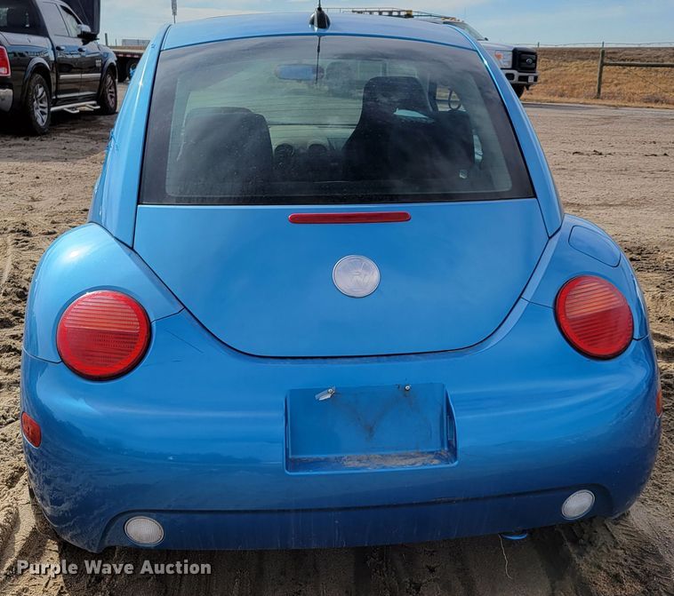 image for item LX9292 2004 Volkswagen New Beetle