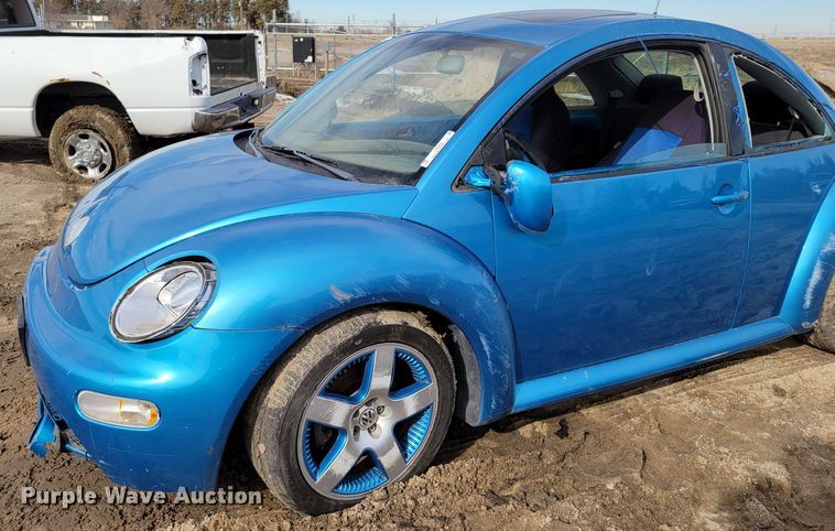 image for item LX9292 2004 Volkswagen New Beetle