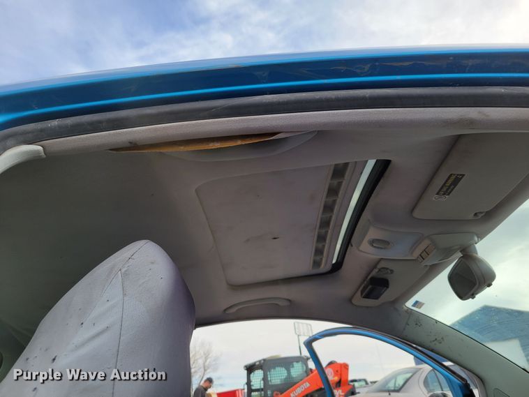 image for item LX9292 2004 Volkswagen New Beetle