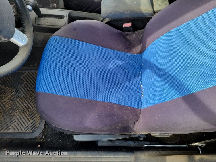 image for item LX9292 2004 Volkswagen New Beetle