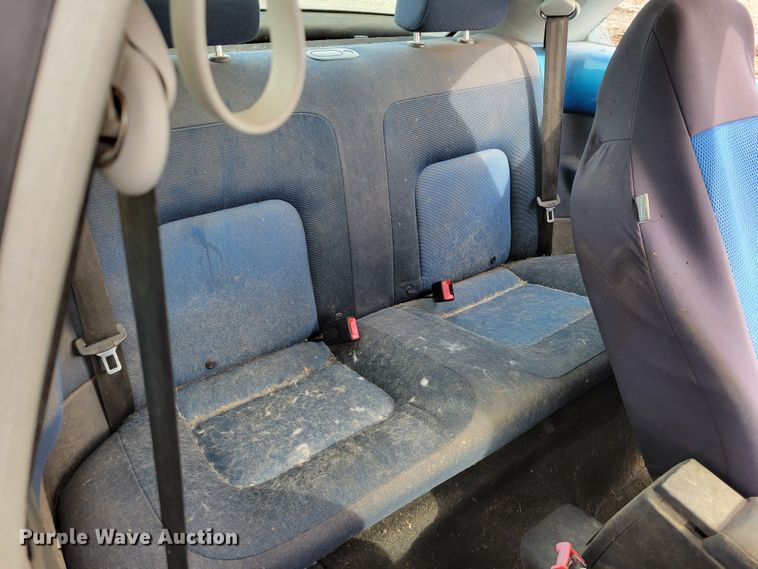 image for item LX9292 2004 Volkswagen New Beetle